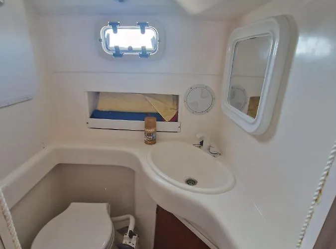 ספינת מלון Sammy Sea